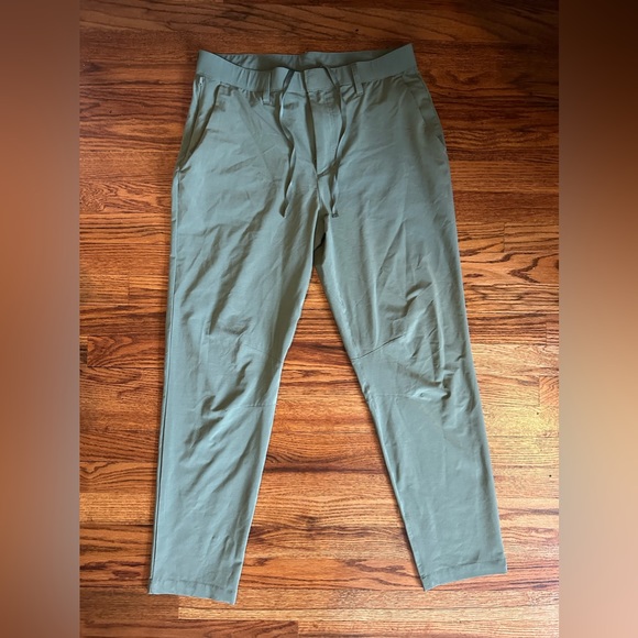 Fabletics Men’s The Only Pant - Picture 10 of 16